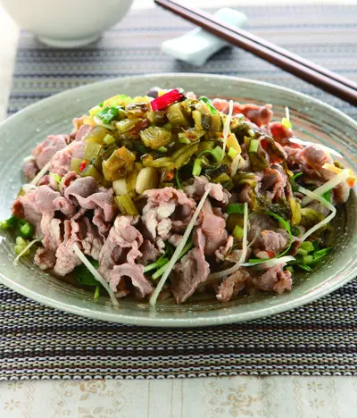 豆伴酸菜拌羊肉