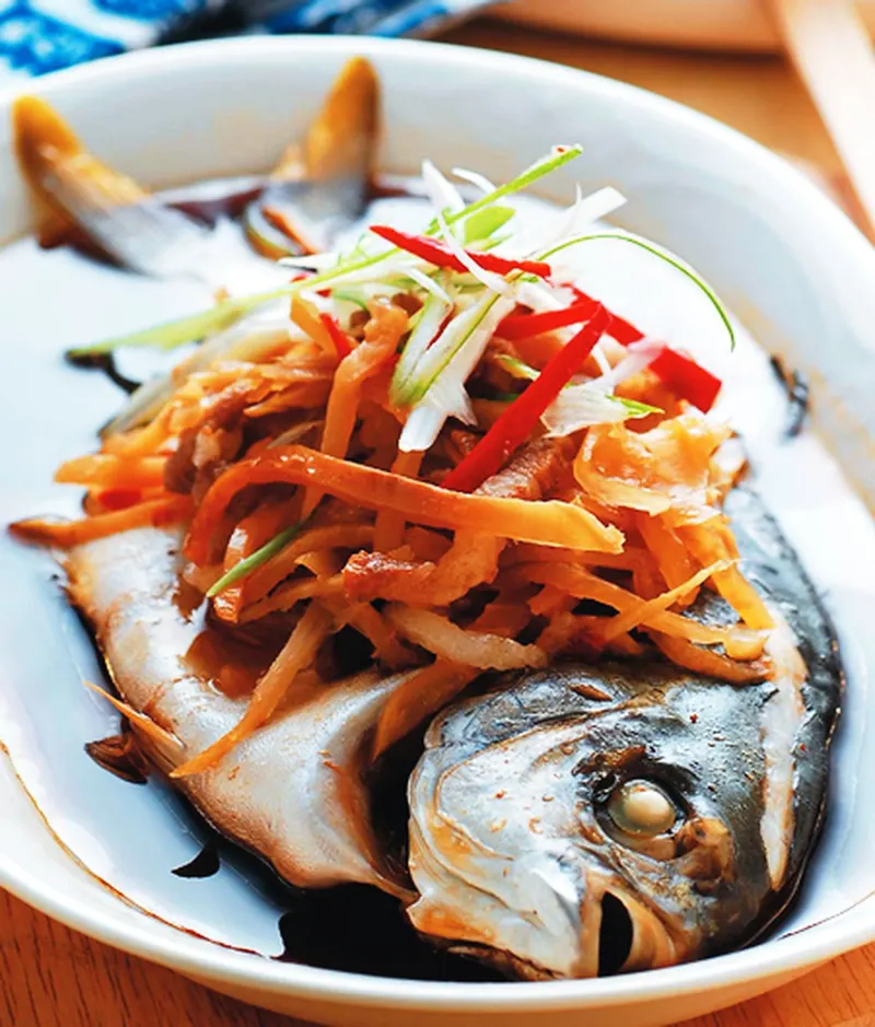 榨菜肉絲蒸魚