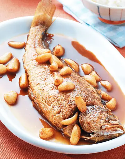 蒜子燒黃魚