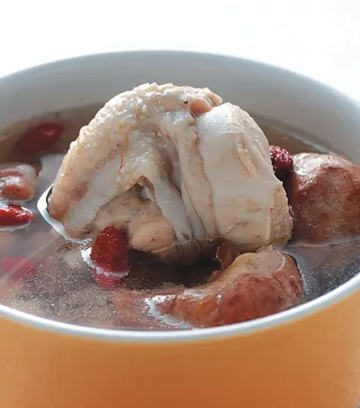 菱角雞湯