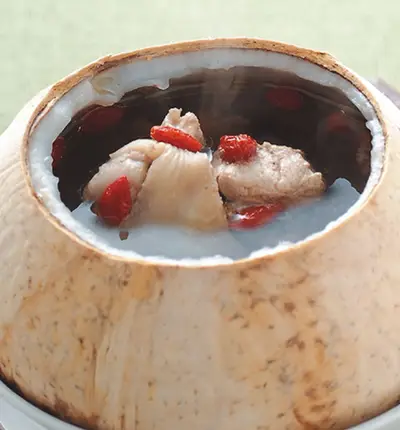 香水椰子燉雞湯