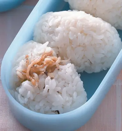 吻仔魚飯糰
