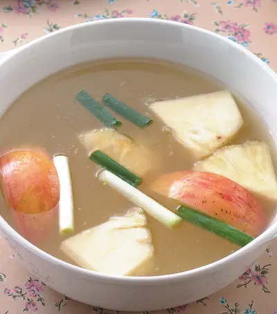 鳳梨蘋果水果鍋