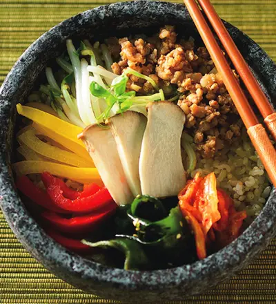 五彩石鍋拌飯