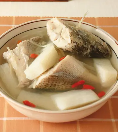 山藥枸杞鱸魚湯