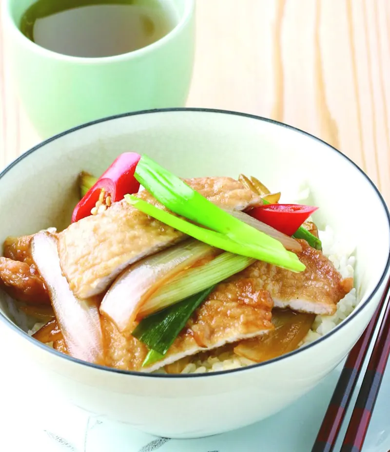 蔥燒排骨飯