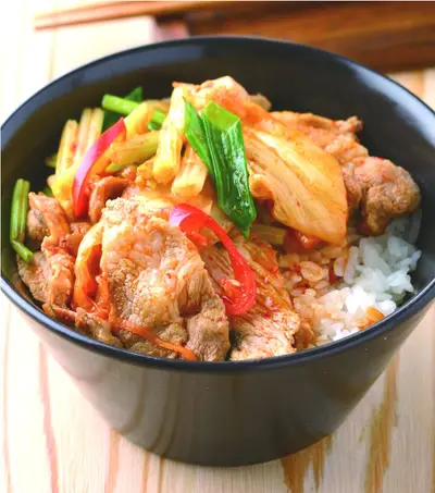 泡菜豬肉飯(1)