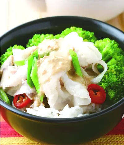 腐乳淋肉片飯
