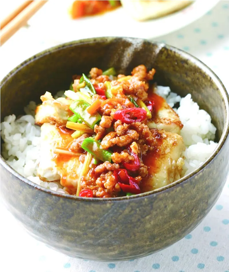 泰式肉末煎豆腐飯
