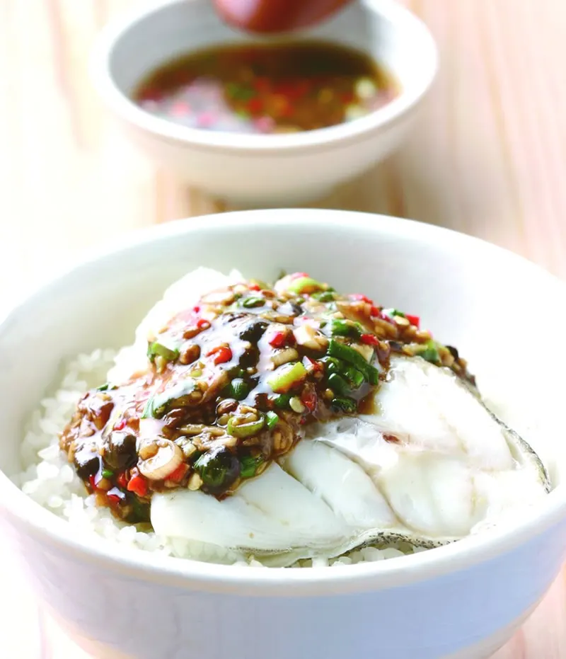 剁椒蒸鱈魚飯