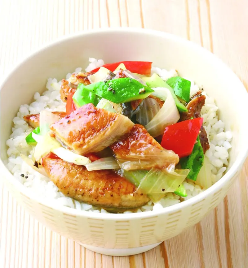 蒲燒鰻魚黃瓜飯