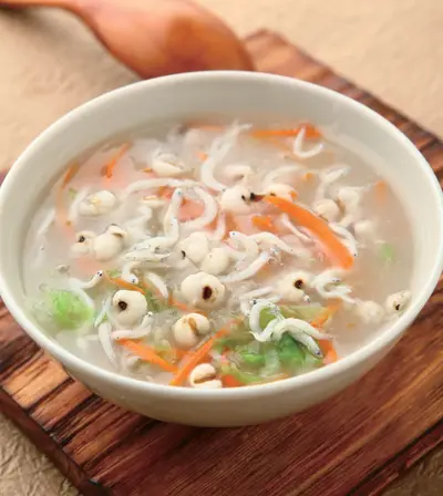 薏仁吻仔魚羹