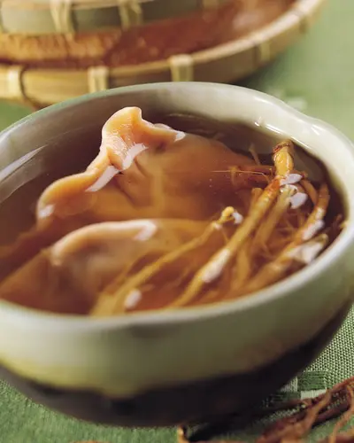 蔘茶燉湯餃