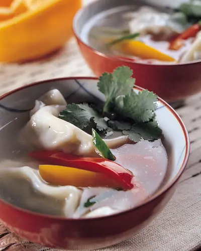 甜椒素餃子湯