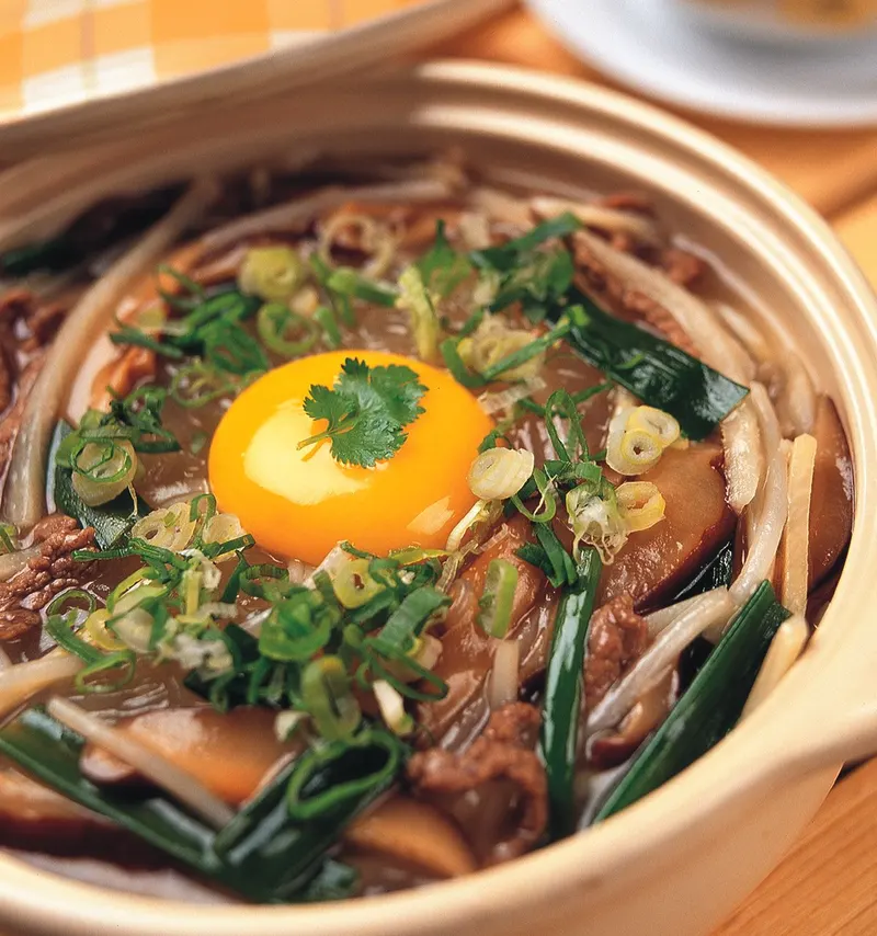滑蛋牛肉粉絲煲
