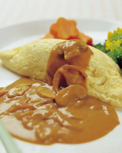 咖哩蛋包飯