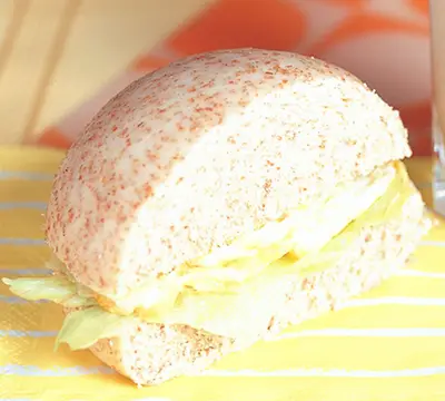 全麥饅頭夾蛋