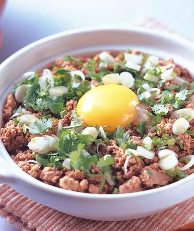 窩蛋牛肉煲飯