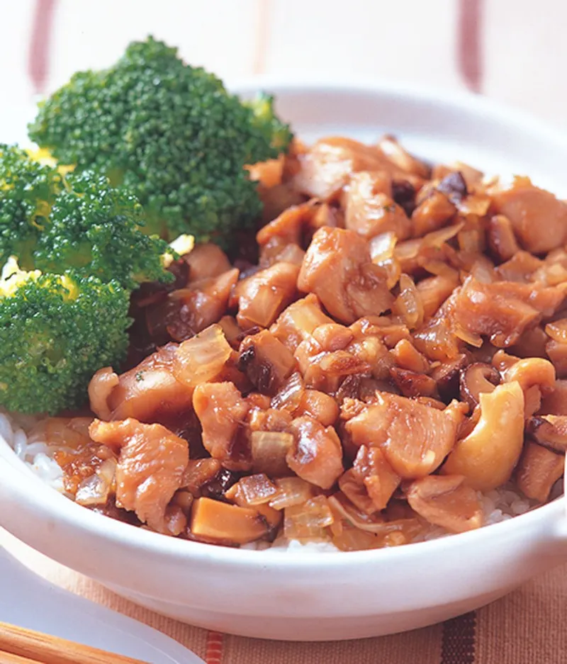 嘟嘟雞煲飯
