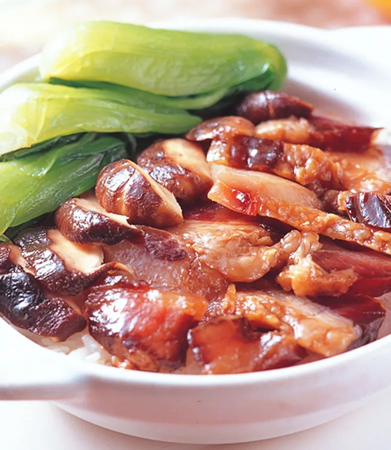 香菇臘肉煲仔飯