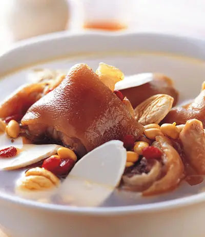 黃豆栗子煲豬蹄