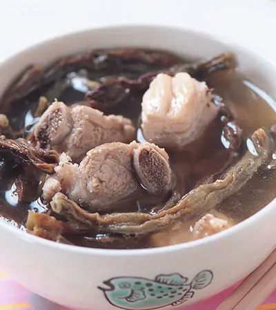 長豆乾燉煮排骨湯