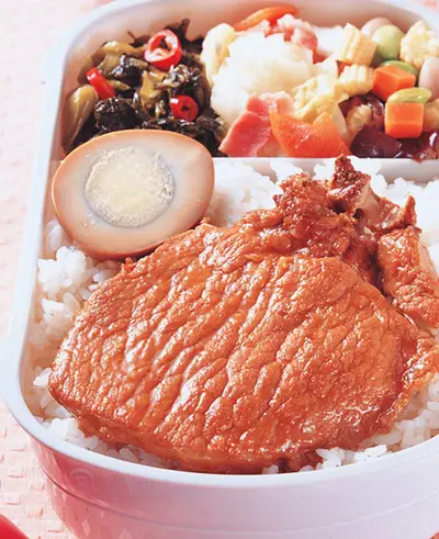 懷舊風滷排骨飯