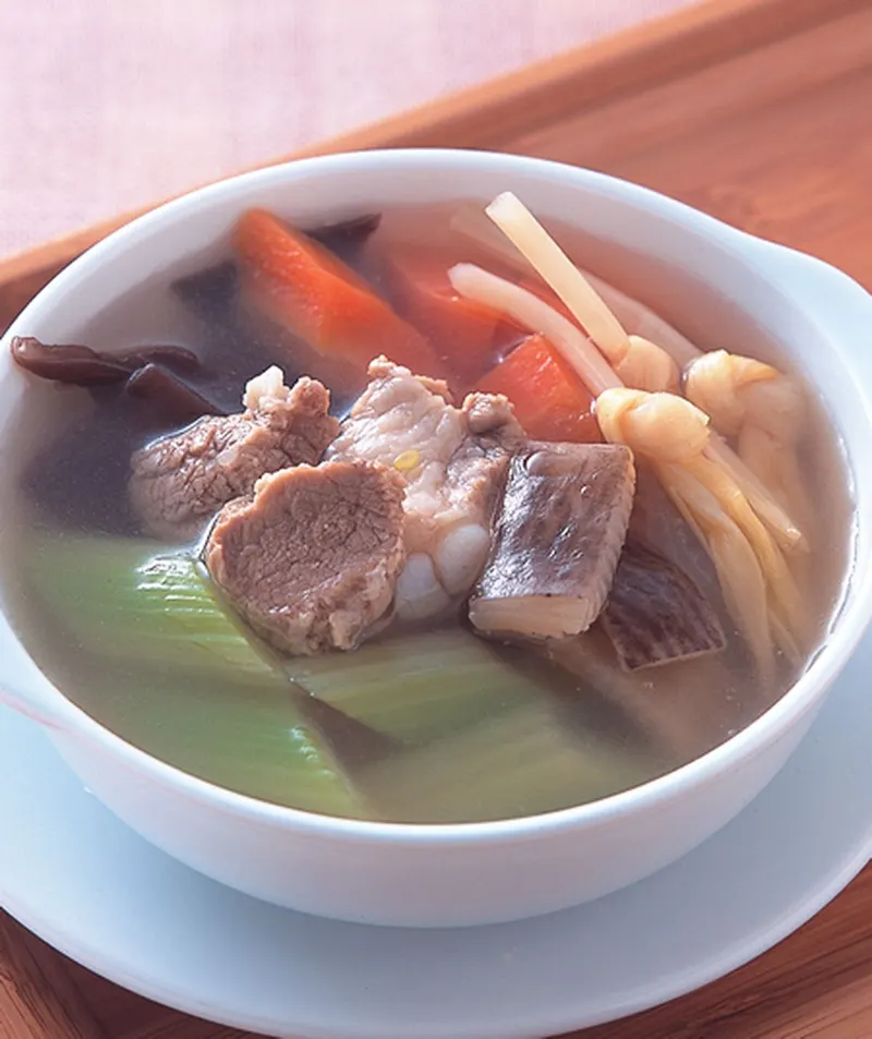 芹菜金針肉片湯