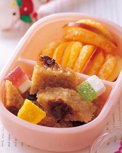 米糕水果餐盒