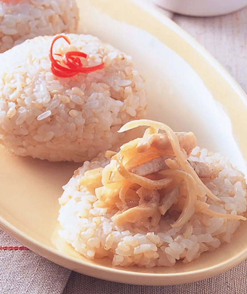 榨菜肉絲飯糰