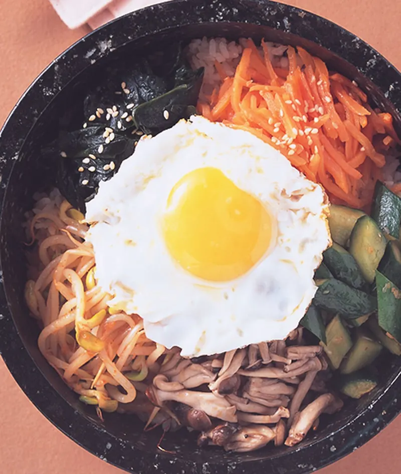 傳統石鍋拌飯