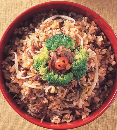 碎牛肉拌飯