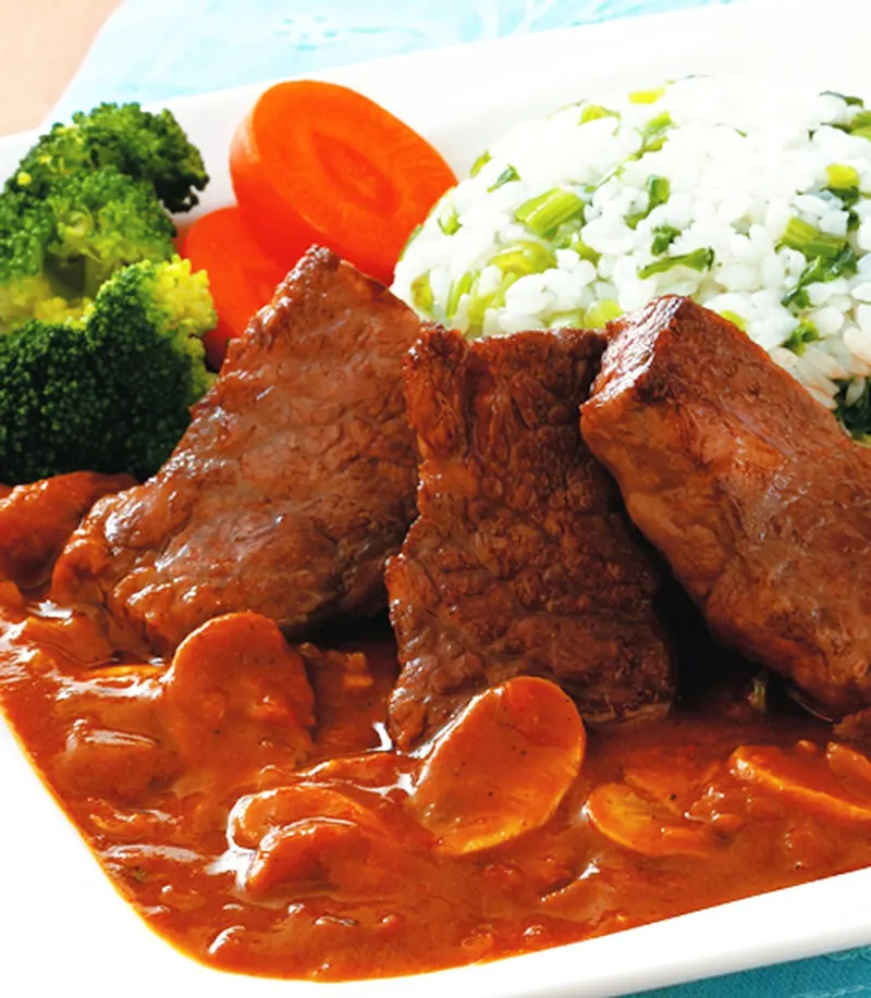 牛小排咖哩飯