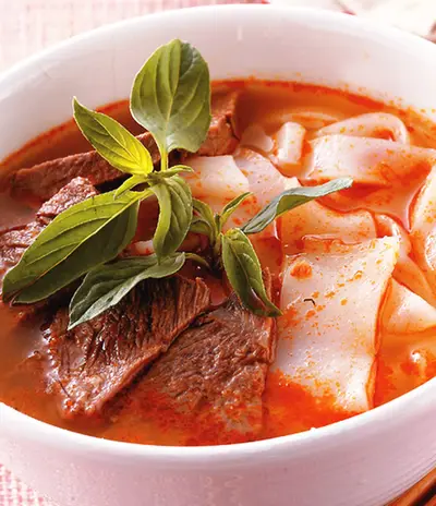 酸辣牛肉麵