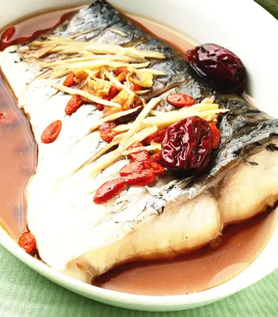 枸杞酒蒸魚