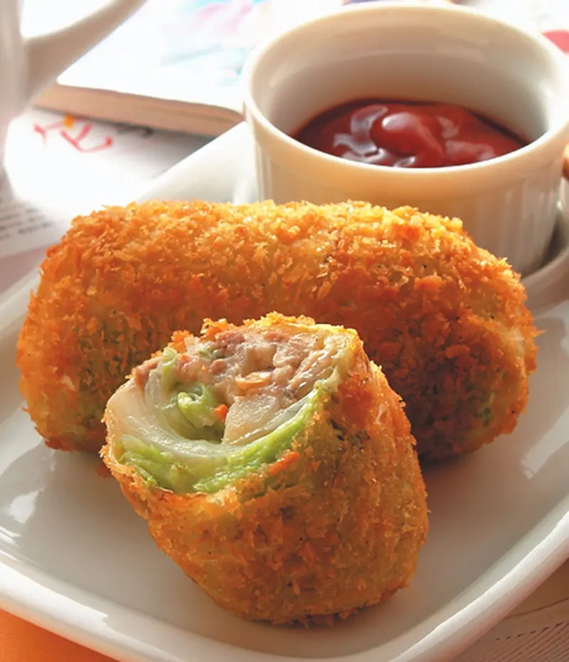 高麗菜捲可樂餅