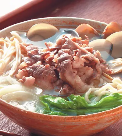 霜降牛肉蚌麵