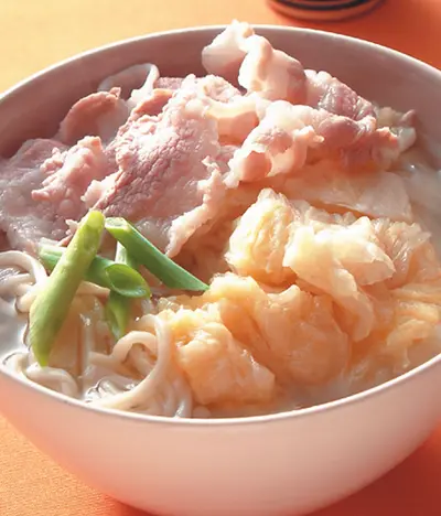 酸菜白肉蚌麵