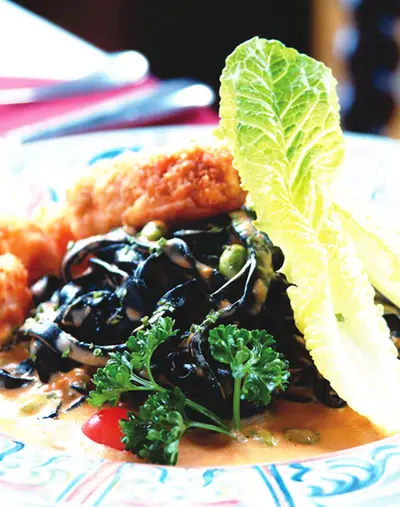 尼斯明蝦黑寬麵