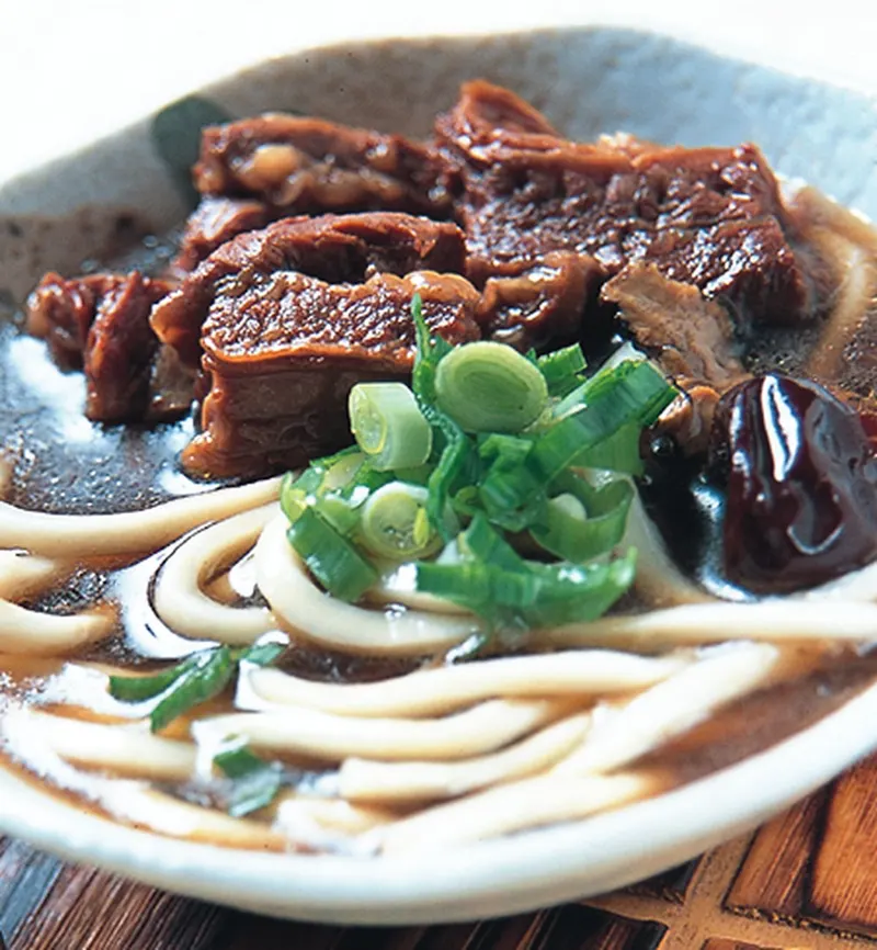 藥燉牛腩麵