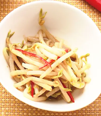 豆芽拌芝麻醬
