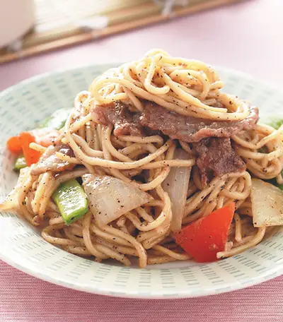 黑椒牛肉炒麵