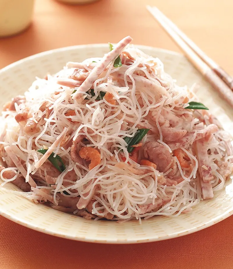 芋頭肉絲炒米粉