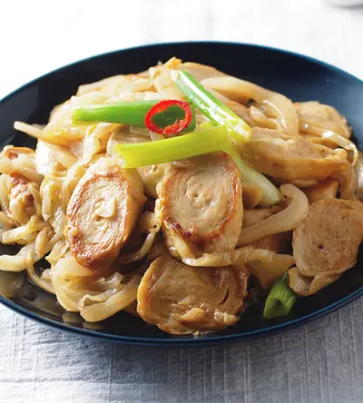 酸菜炒麵腸