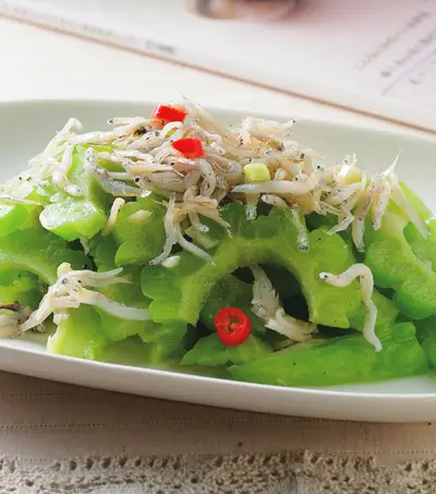 吻仔魚炒苦瓜