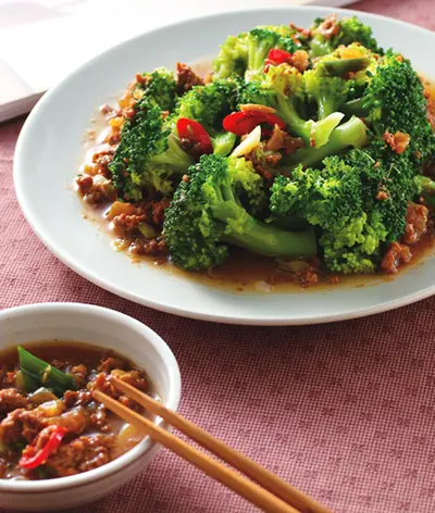 瓜仔肉拌青花椰菜