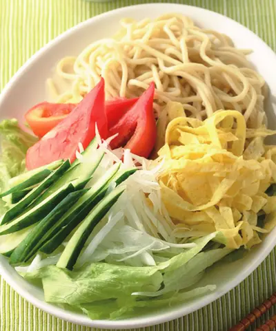 沙拉冷麵