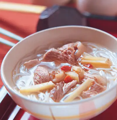 麻油雞麵線