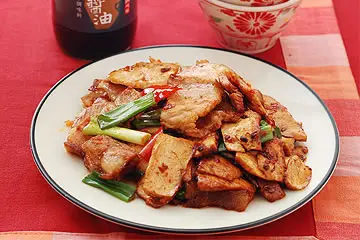 蔥爆回鍋肉