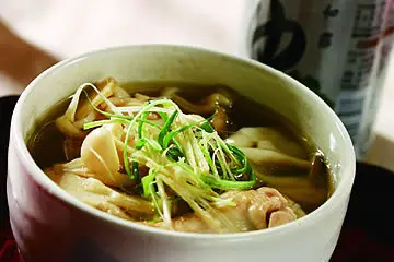 用電鍋作雙菇雞湯盅